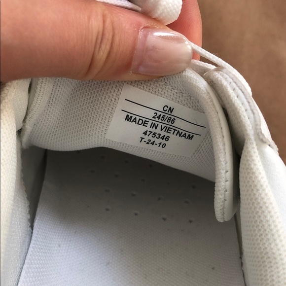Brand New Uniqlo White and Tan Unisex Sneakers - Picture 6 of 6